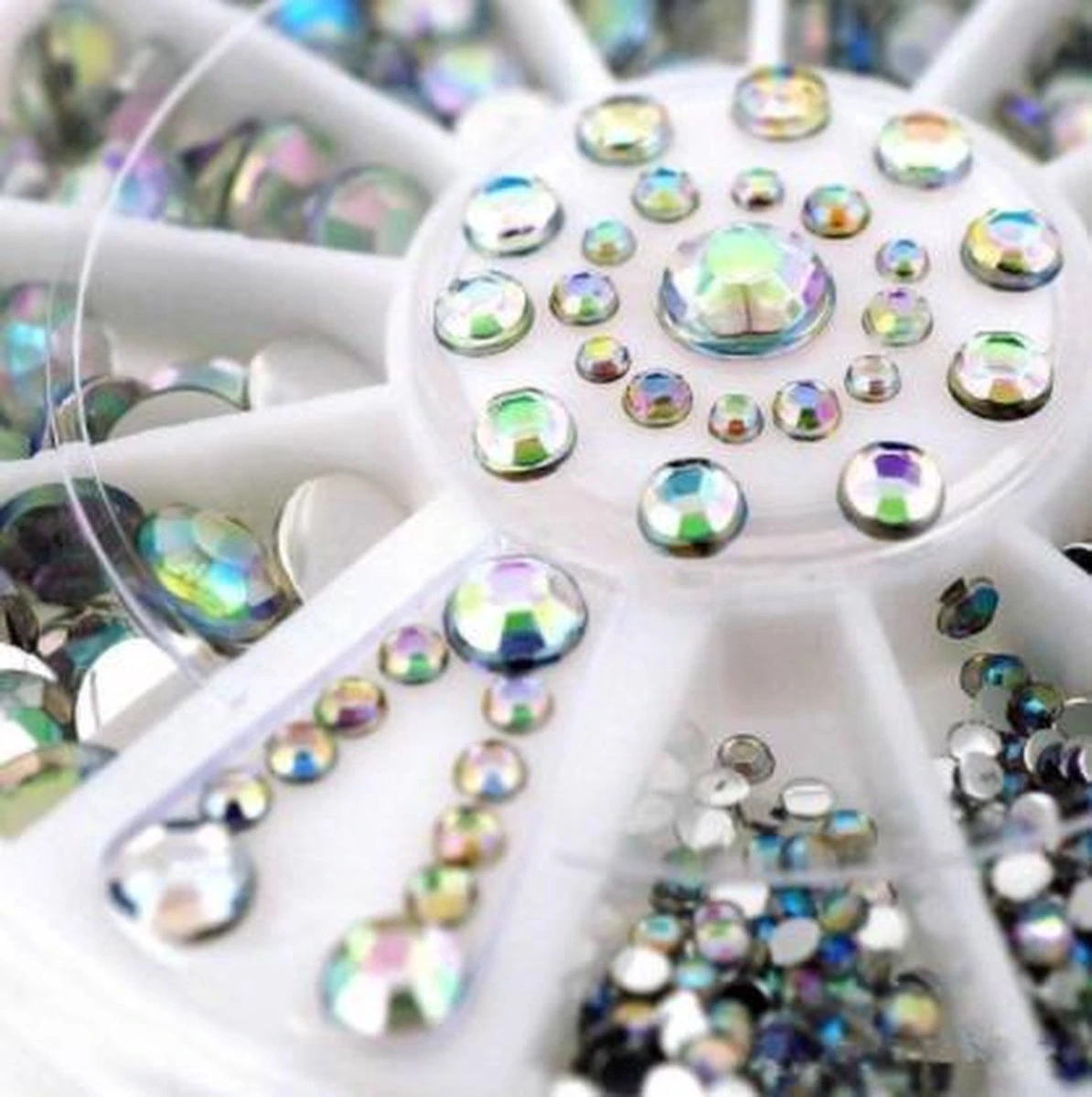 Doosje Rhinestone / Strass Nagel Steentjes - 5 Verschillende Maten Nail Art Diverse Kleuren / Strass Nagel Steentjes / Nagel Diamantjes / Nail Art 4 Doosje Rhinestone / Strass Nagel Steentjes - 5 Verschillende Maten Nail Art Diverse Kleuren / Strass Nagel Steentjes / Nagel Diamantjes / Nail Art - Afbeelding 2