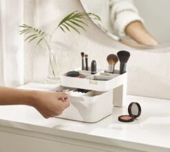 Joseph Joseph Cosmetica Opbergdoos Medium - Medium - Sorteervakken & Uitschuifbaar -Maybelline Shop 1200x1080 5