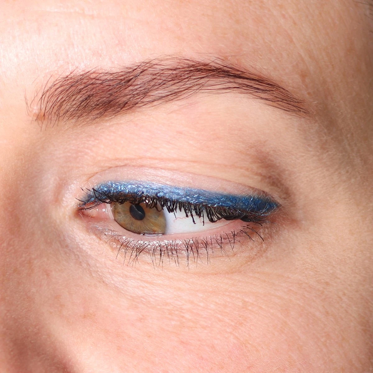 Blèzi® Automatic Eye Pencil 30 Brilliant Blue - Oogpotlood Waterproof - Blauw Felblauw 4 Blèzi® Automatic Eye Pencil 30 Brilliant Blue - Oogpotlood Waterproof - Blauw Felblauw - Afbeelding 2