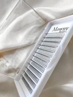 Mowny Beauty - Wimperextensions - 3D Premade Fans - 11mm 0,10mm D-krul - Natuurlijke Wimperextensions - Russisch Volume -Maybelline Shop 899x1200 14